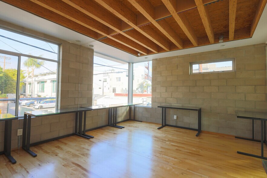More Photos Of 6615-6621 Melrose Ave, Los Angeles Loft Creative Space For Lease