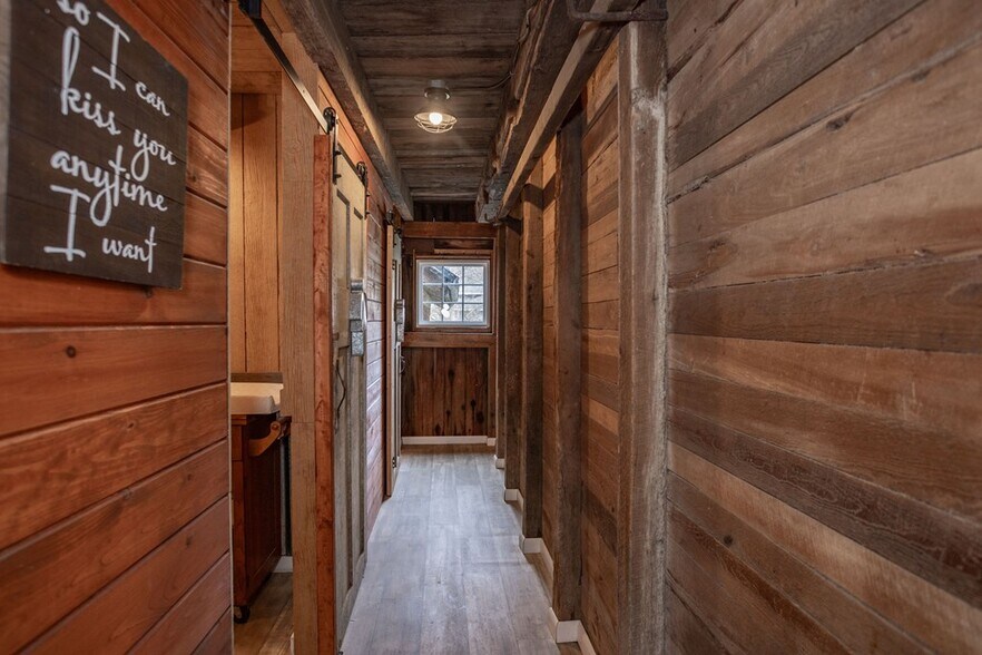 More Photos Of 211 Hanks Rd, Troy Hospitality For Sale