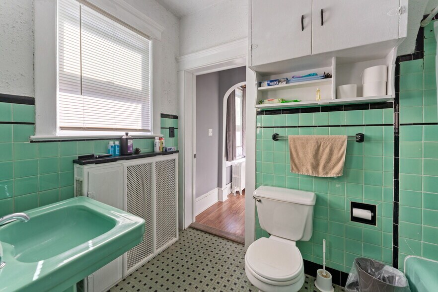 More Photos Of 1323 7th Ave, Neptune General Retail For Sale