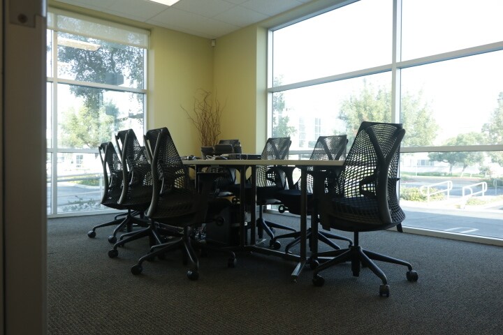 More Photos Of 2816 Columbia St, Torrance Light Distribution For Lease