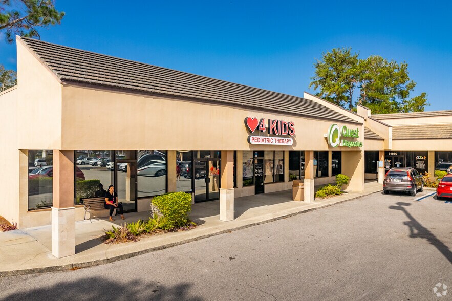 More Photos Of 31918 US Highway 19 N, Palm Harbor Unknown For Lease