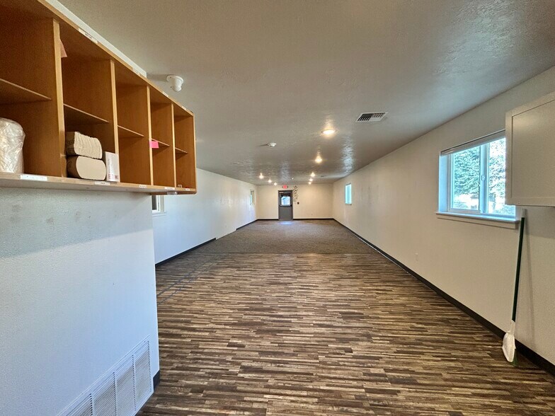 More Photos Of 1065 Tefft St, Corvallis Office For Lease