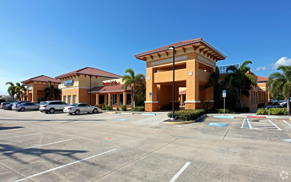 Primary Photo Of 801-829 Atlantic Ave, Cocoa Beach Storefront Retail Office For Lease