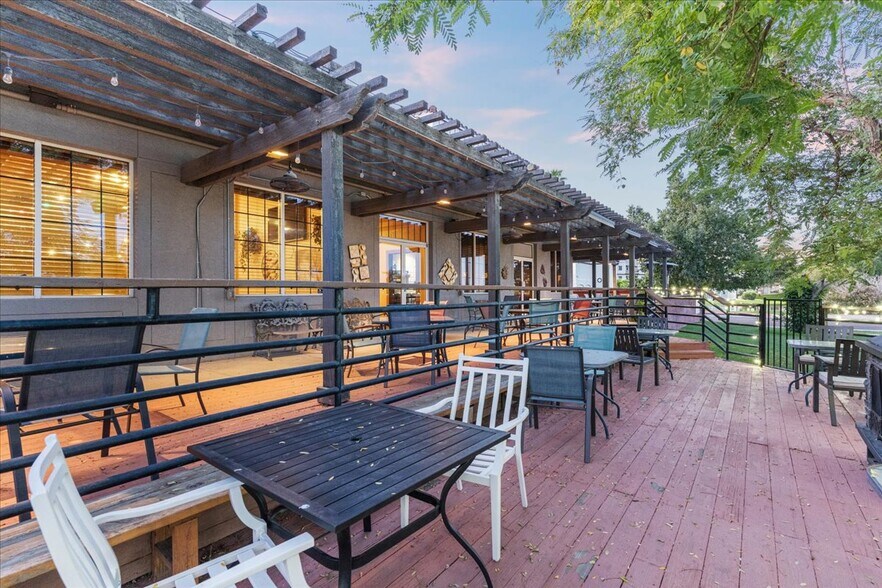 More Photos Of 12555 W Bell Rd, Surprise Restaurant For Sale