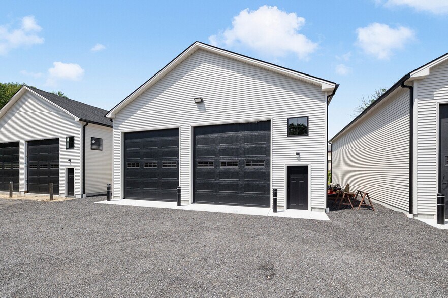 More Photos Of 169 Norwich Rd, Plainfield Warehouse For Sale