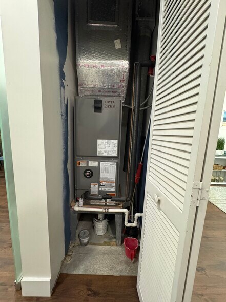 More Photos Of 9633 W Broward Blvd, Plantation Medical For Sale