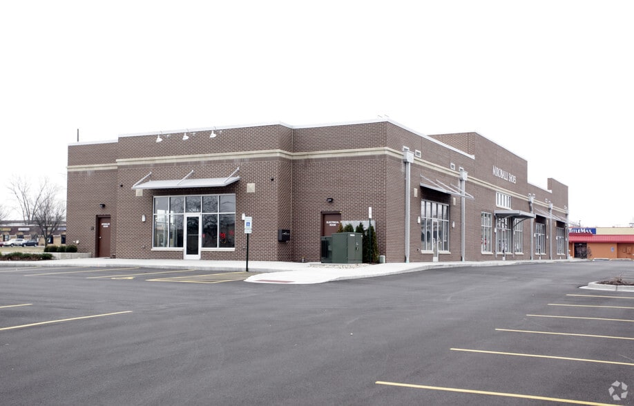 More Photos Of 14360 S LaGrange Rd, Orland Park Storefront For Lease