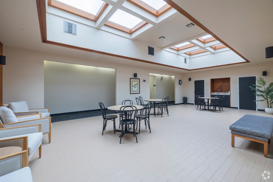 More Photos Of 1225 Alpine Rd, Walnut Creek Office For Lease