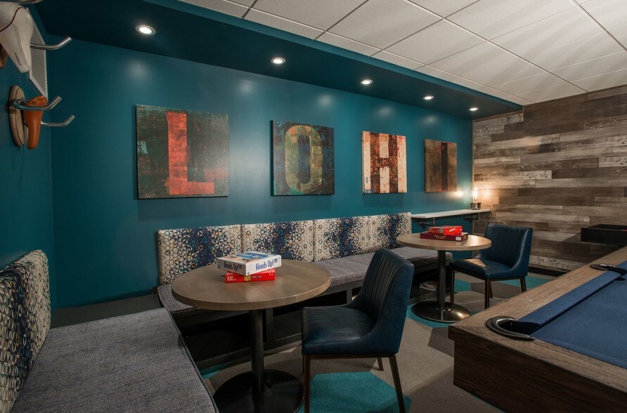 More Photos Of 2424-2434 W Caithness Pl, Denver Apartments For Lease