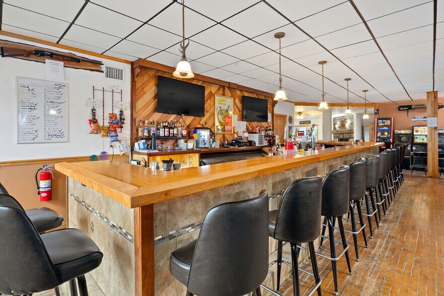 More Photos Of W10595 County Road K, Elcho Restaurant For Sale