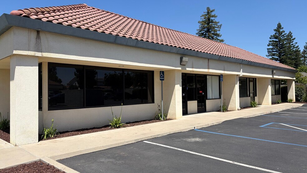 More Photos Of 1142 Rose Ave, Selma Medical For Lease
