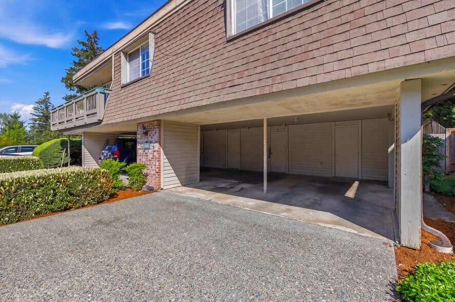 More Photos Of 14506 NE 6th Pl, Bellevue Apartments For Sale