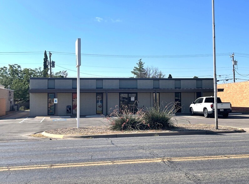 More Photos Of 2003 W Wall St, Midland Office For Lease