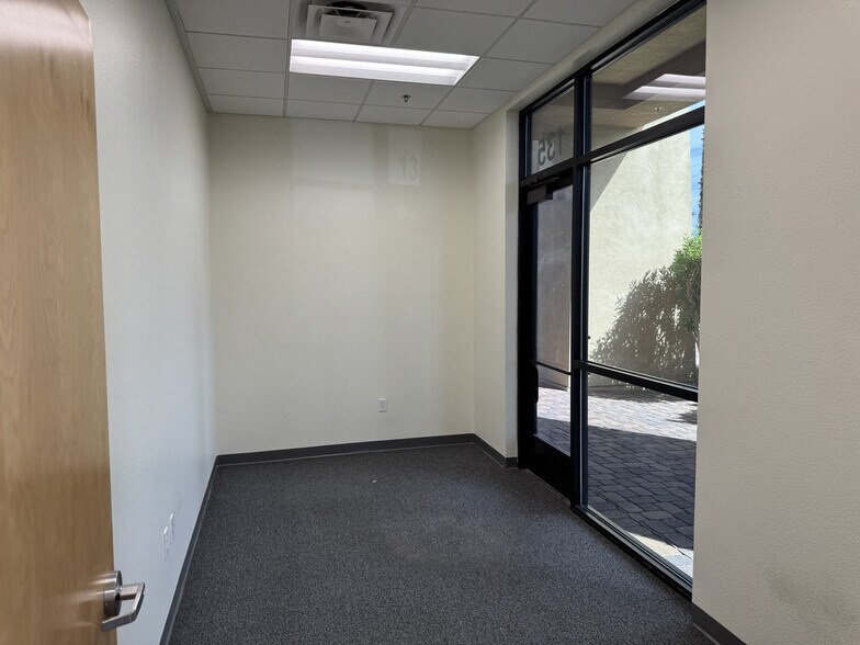 More Photos Of 8670 W Cheyenne Ave, Las Vegas Medical For Lease