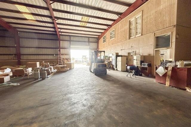 More Photos Of 609 Enterprise St, Laredo Industrial For Sale