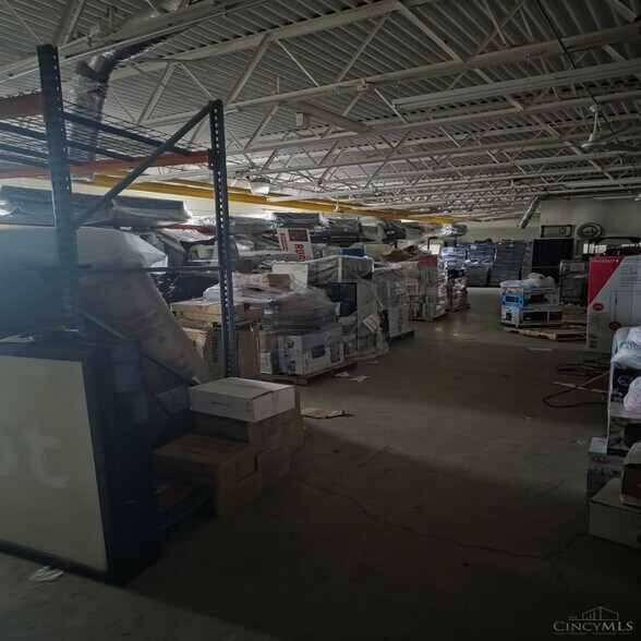 More Photos Of 3817 N Bend Rd, Cincinnati Warehouse For Lease