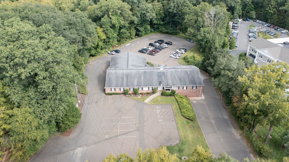 More Photos Of 172 Mount Pleasant Rd, Newtown Medical For Lease
