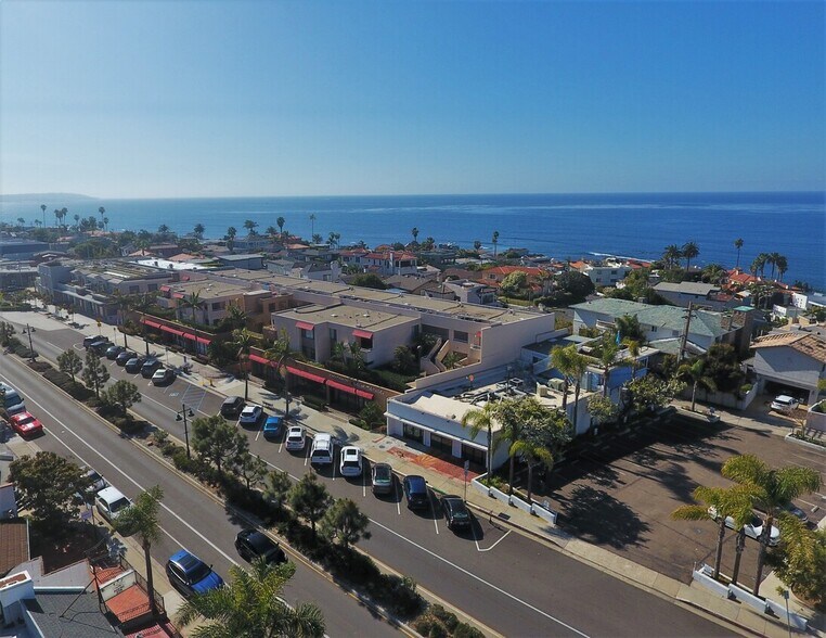 More Photos Of 5752 La Jolla Blvd, La Jolla Restaurant For Sale