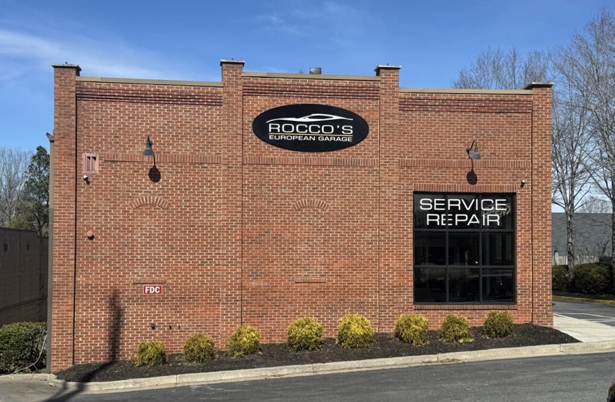 More Photos Of 540 N Main St, Alpharetta Auto Repair For Sale