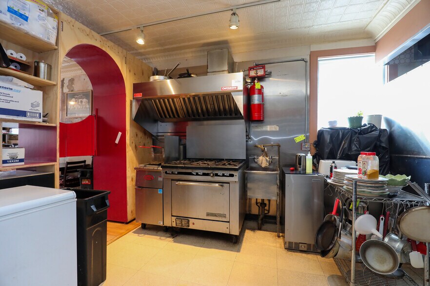 More Photos Of 407 Main st, Rosendale General Retail For Lease