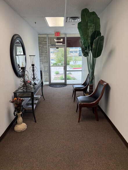 More Photos Of 1500 W Southlake Blvd, Southlake Office Residential For Lease