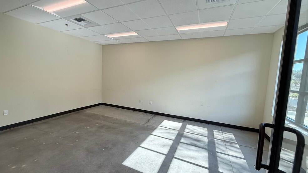 More Photos Of 29601-29607 Agoura Rd, Agoura Hills Unknown For Lease