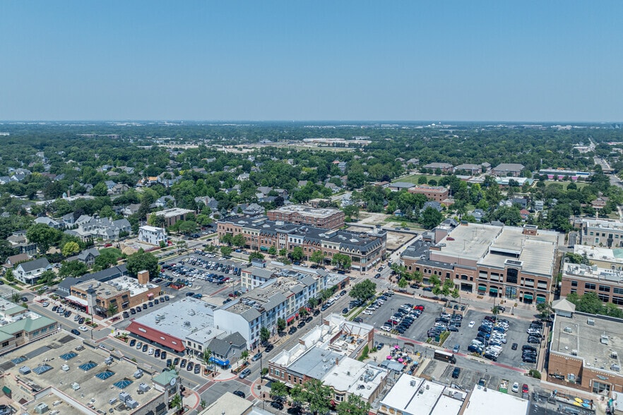 More Photos Of 55 S Main St, Naperville Office For Lease