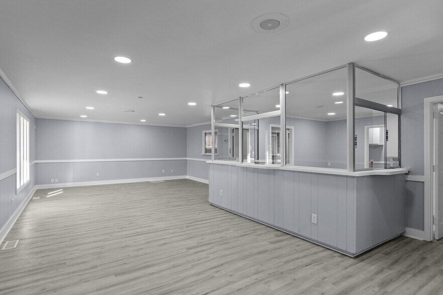 More Photos Of 208 Penny Ln, Morehead City Medical For Sale