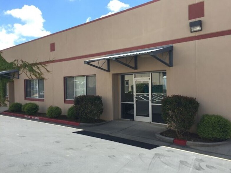 More Photos Of 143 Spring Hill Dr, Grass Valley Office For Lease