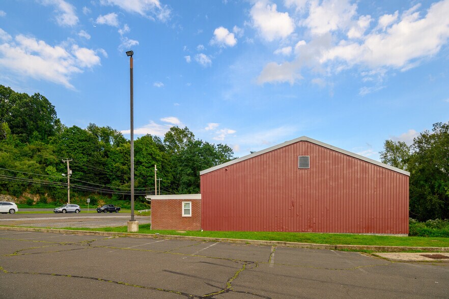 More Photos Of 36 Lake Avenue Ext, Danbury Manufacturing For Sale