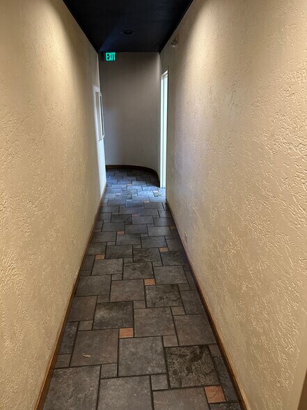 More Photos Of 753 Horizon Ct, Grand Junction Restaurant For Sale