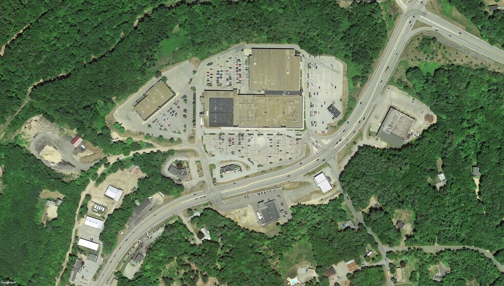 More Photos Of 96 Daniel Webster Hwy, Belmont General Retail For Lease