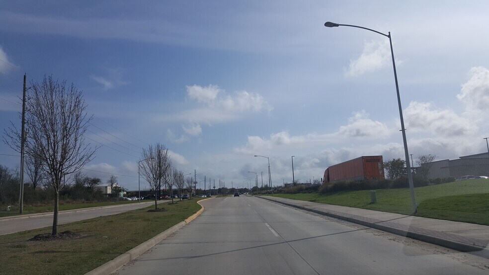 More Photos Of Business Center Dr, Pearland Land For Sale