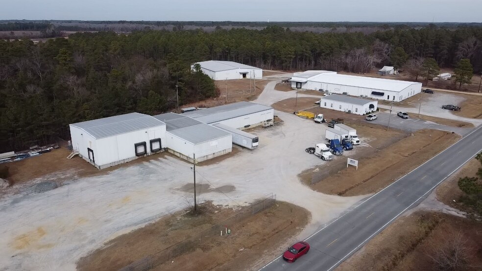 Primary Photo Of 11375 US-701 Hwy, Elizabethtown Refrigeration Cold Storage For Sale