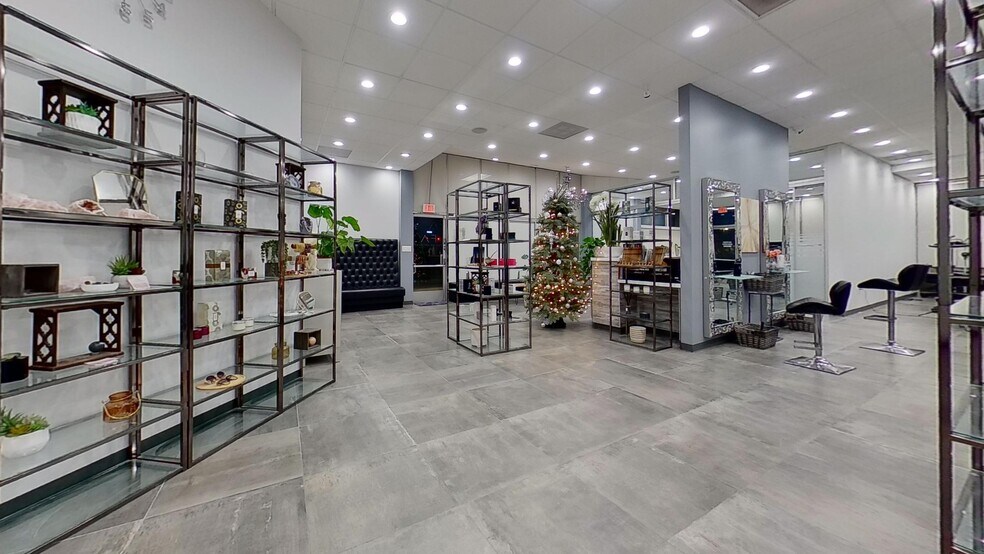 More Photos Of 19002-19148 Brookhurst St, Huntington Beach Unknown For Lease