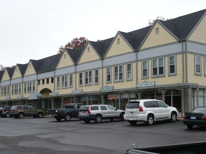 Primary Photo Of 999 Foxon Rd, North Branford Unknown For Lease