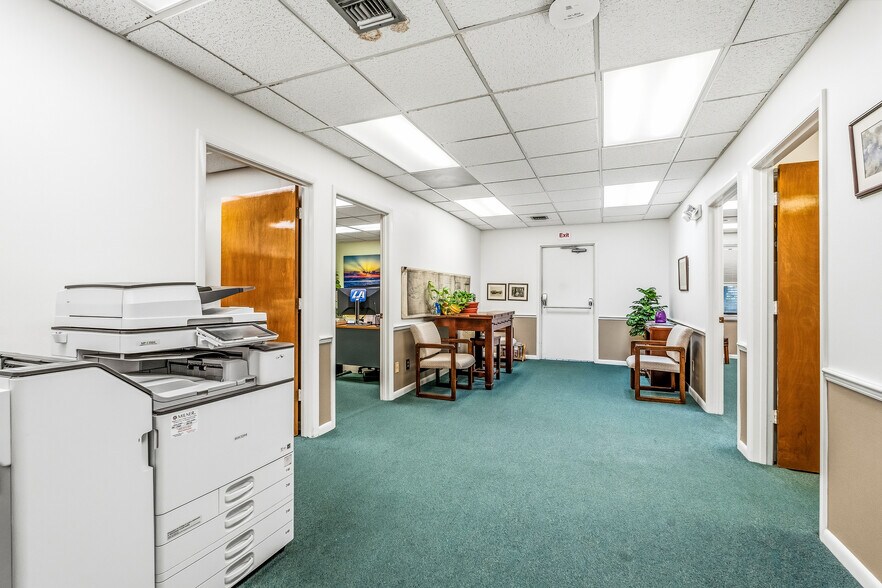 More Photos Of 1708 21st St, Vero Beach Office For Sale