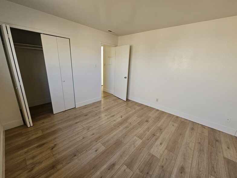 More Photos Of 1385 W 6th St, Reno Apartments For Sale