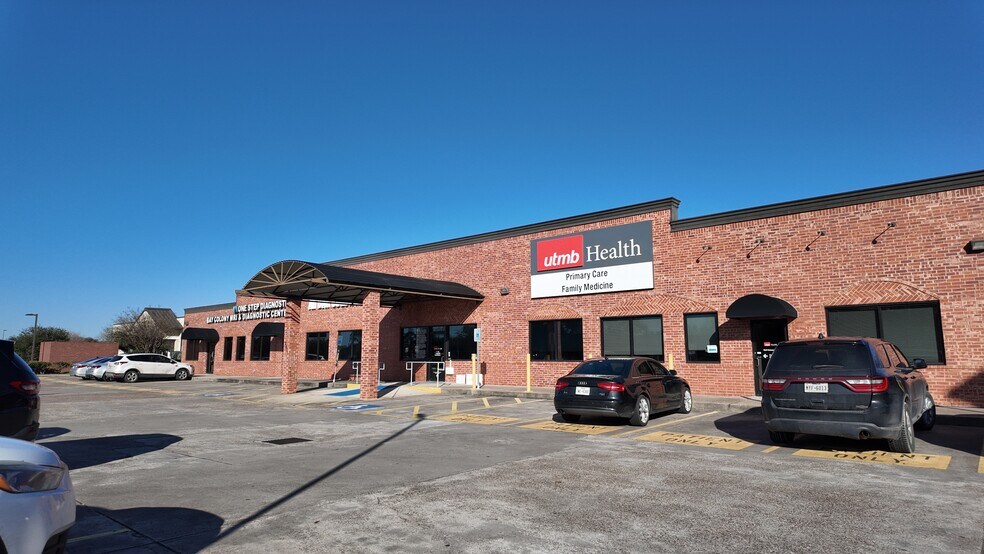 Primary Photo Of 2401 FM 646, Dickinson Medical For Sale