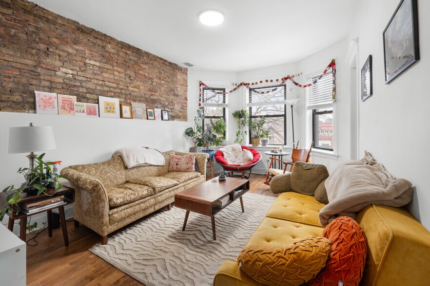 More Photos Of 1133 N Winchester Ave, Chicago Apartments For Sale