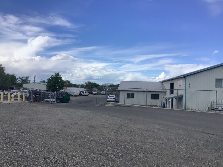 More Photos Of 1006 W Bruneau Ave, Kennewick Warehouse For Lease