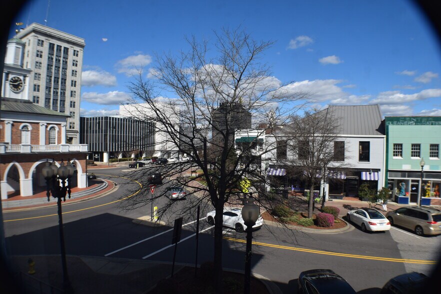 More Photos Of 102 Person St, Fayetteville Office For Lease