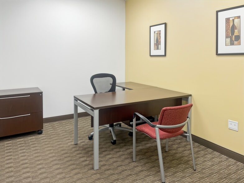 More Photos Of 400 Rella Blvd, Montebello Coworking Space