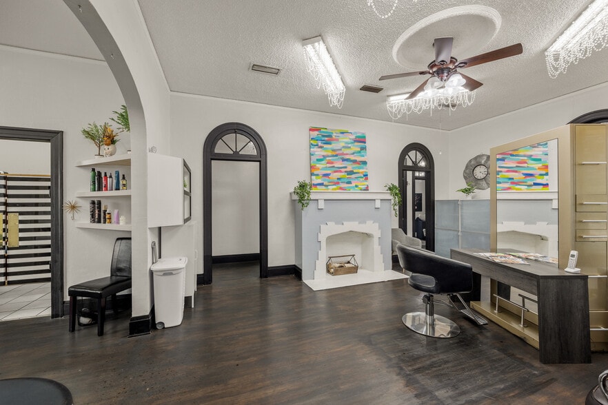 More Photos Of 919 N Monroe St, Tallahassee Freestanding For Lease