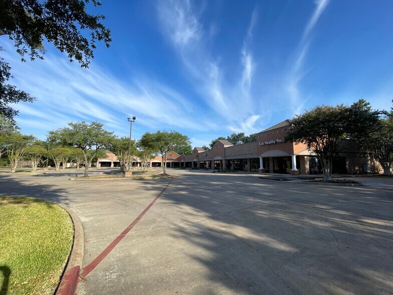 More Photos Of 20660 Westheimer Pky, Katy Unknown For Lease