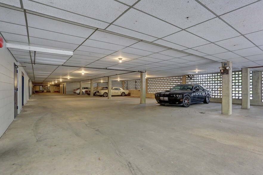 More Photos Of 355 N 21st St, Camp Hill Medical For Lease