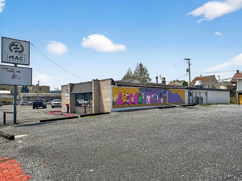 More Photos Of 2206 7th Ave, Altoona Restaurant For Sale
