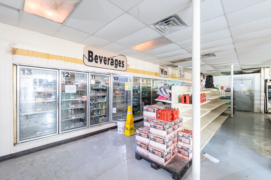 More Photos Of 5428 Cleveland Rd, Jacksonville Supermarket For Sale