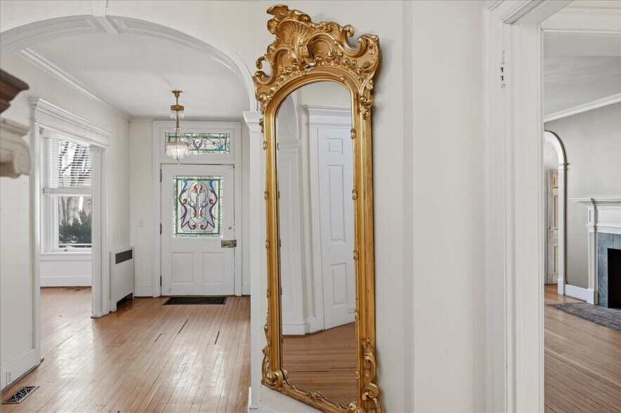 More Photos Of 217 W Boscawen St, Winchester Restaurant For Sale