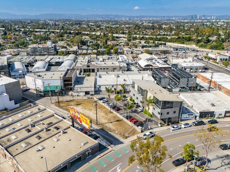 More Photos Of 11833 Major St, Culver City Land For Sale